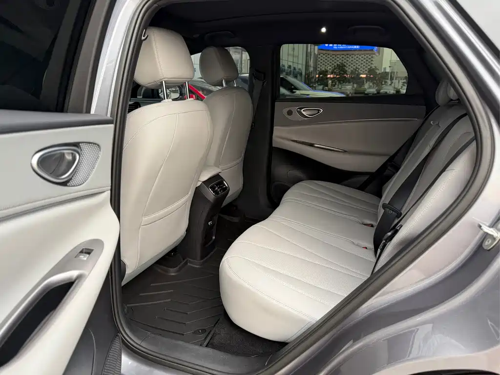BYD Sealion 06 — миниатюра 10