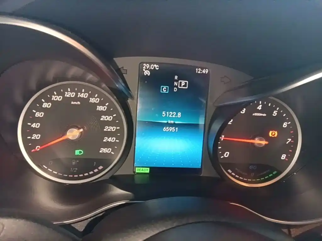 Mercedes-Benz C-Class — миниатюра 12