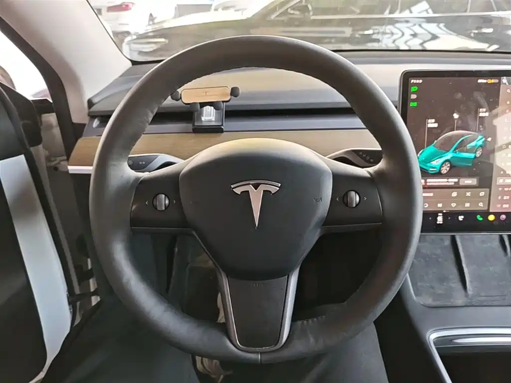 Tesla Model Y — фотографии объявления, Фото 11