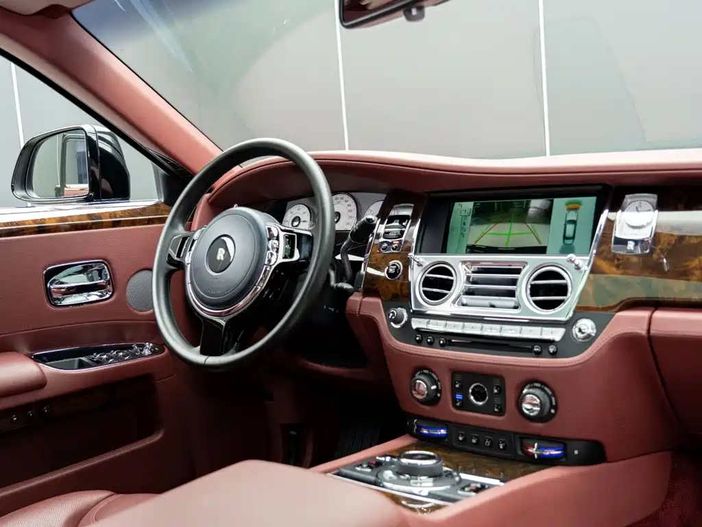 Rolls-Royce Ghost — миниатюра 17