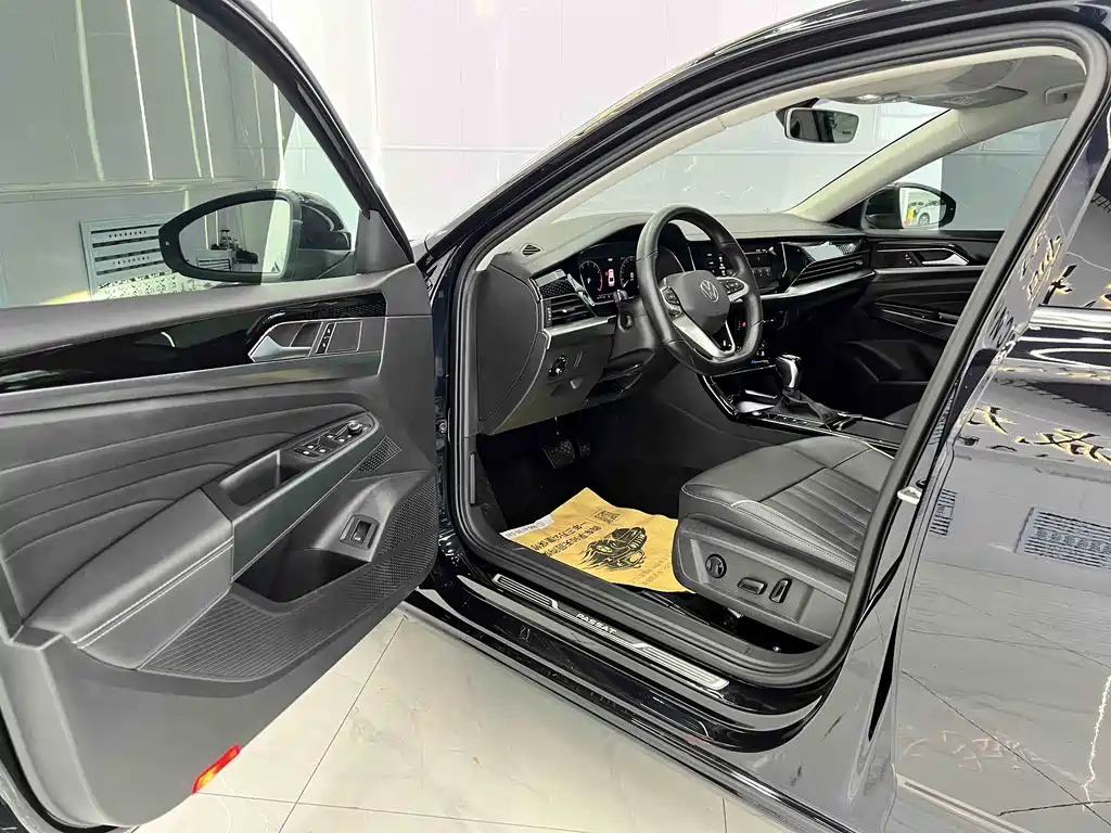 Volkswagen Passat 2022 280TSI Elite