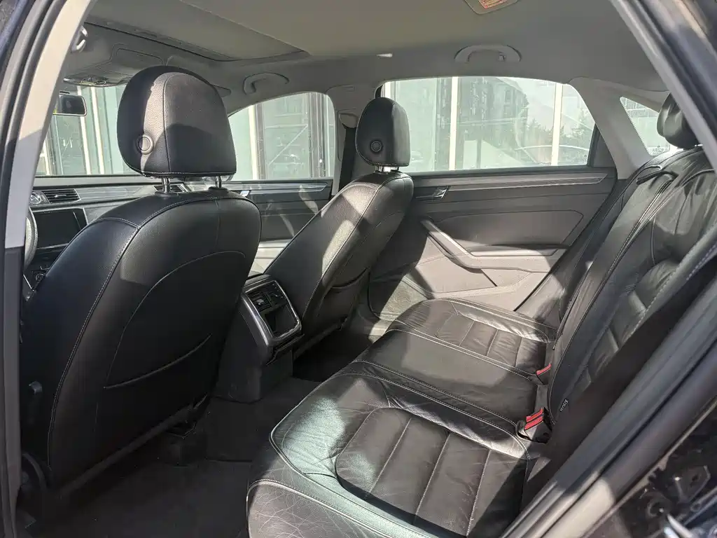 Volkswagen Passat 2013 1.8TSI DSG