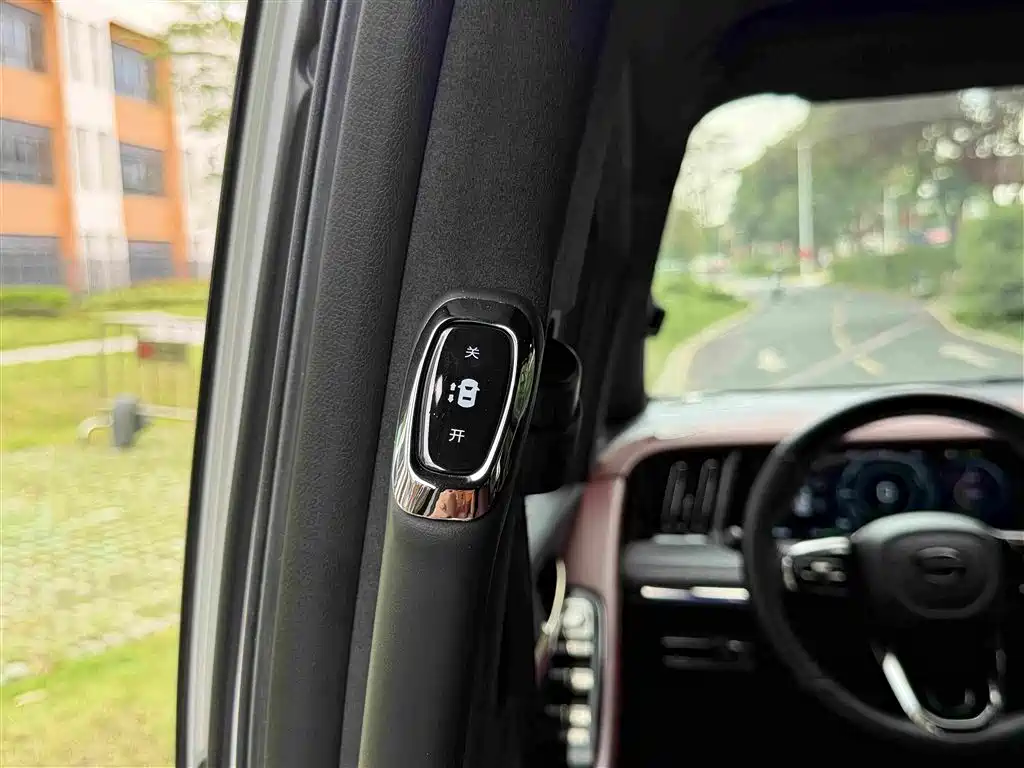 GAC Motor Trumpchi M8 — миниатюра 12