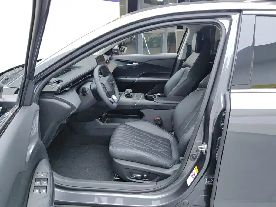 Changan Eado — миниатюра 9