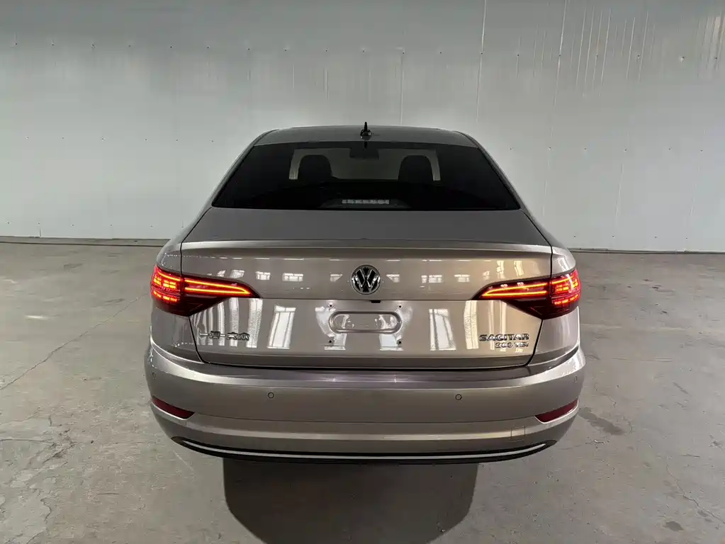 Volkswagen Sagitar — миниатюра 4