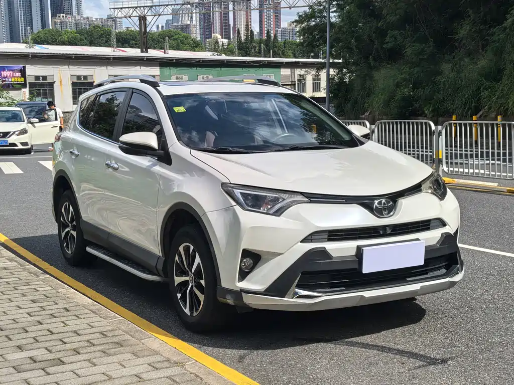 Toyota RAV4 — фотографии объявления, Фото 19