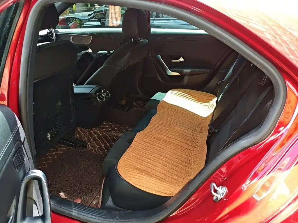 Mercedes-Benz A-Class — миниатюра 15