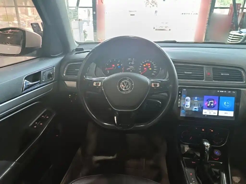 Volkswagen Lavida — миниатюра 11