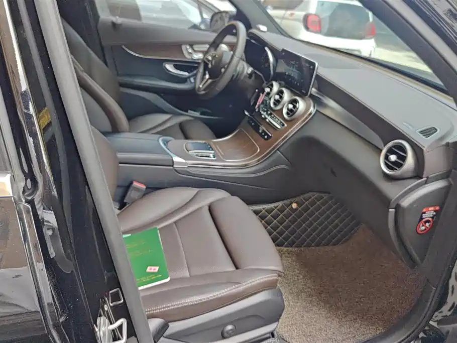 Mercedes-Benz GLC 2021 GLC 300 L 4MATIC