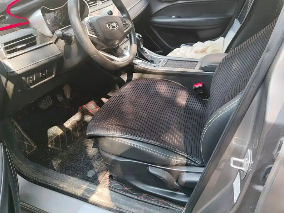 Geely Emgrand — миниатюра 9