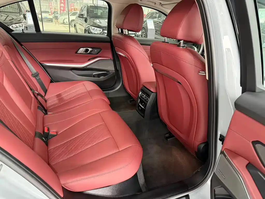 BMW 3 Series 3 2025 330Li M Sport