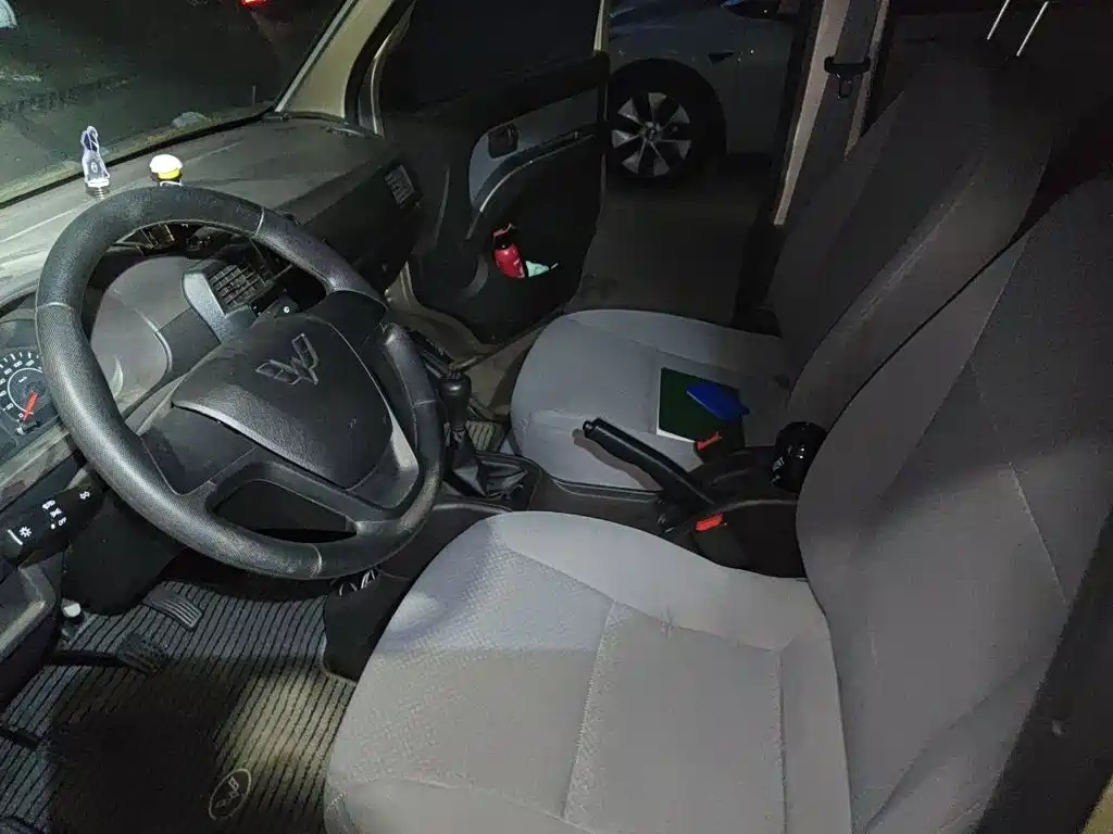 Wuling Rongguang — миниатюра 12