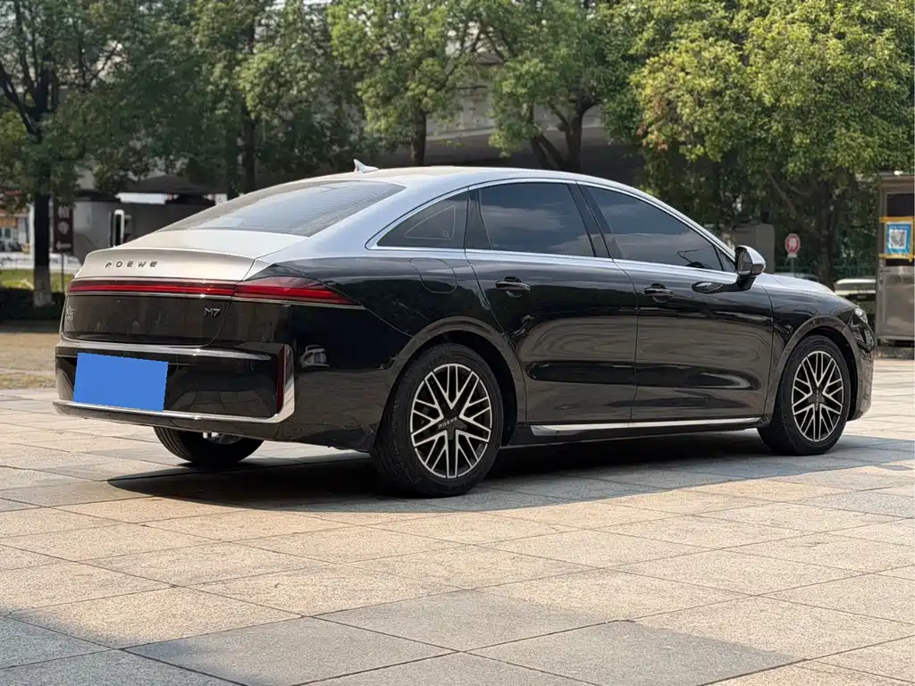 Roewe M7 DMH — миниатюра 7