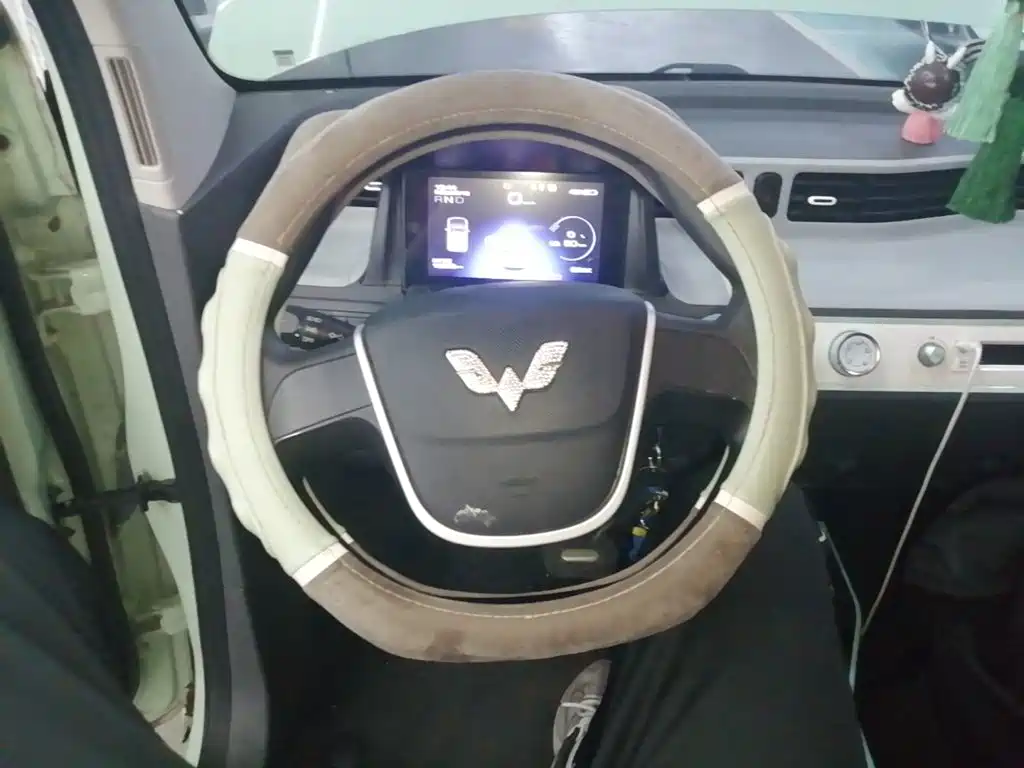 Wuling MINIEV — миниатюра 11