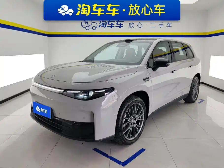 Leapmotor C10