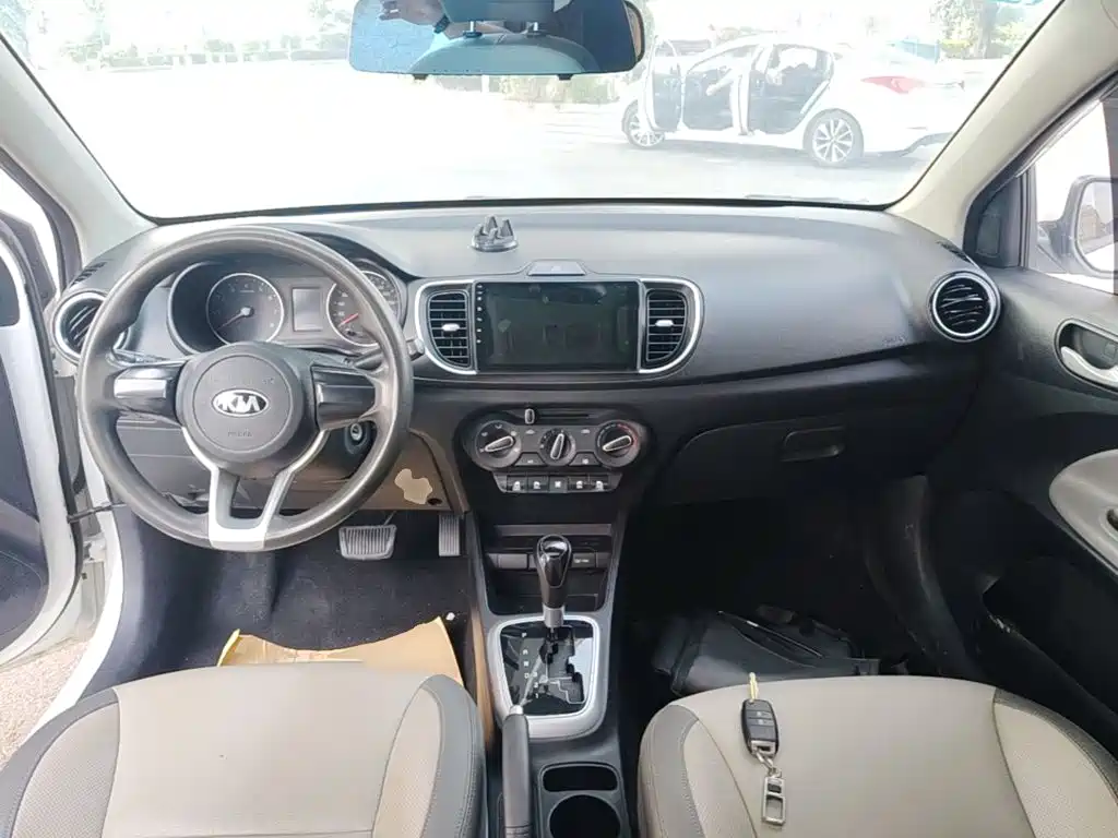 Kia Huanchi — миниатюра 10