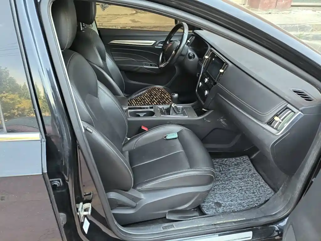 Roewe i6 Classic — миниатюра 25