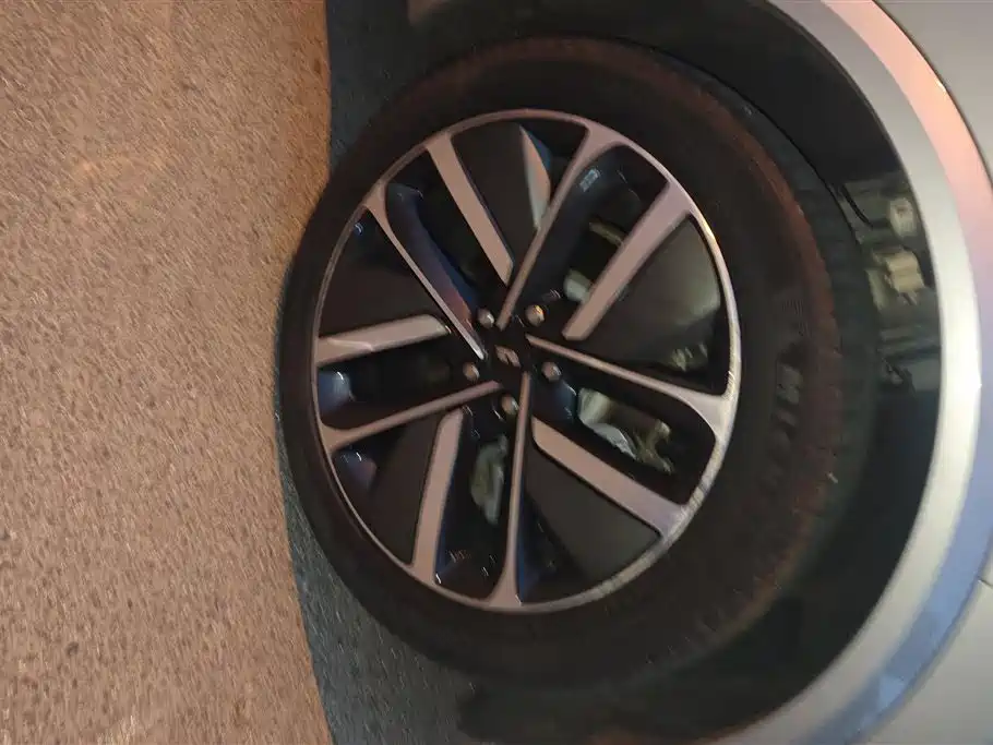 Li Auto L8 2023 Max