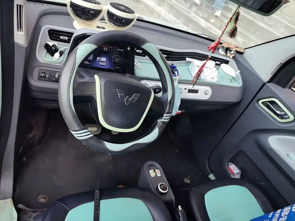 Wuling MINIEV — миниатюра 5