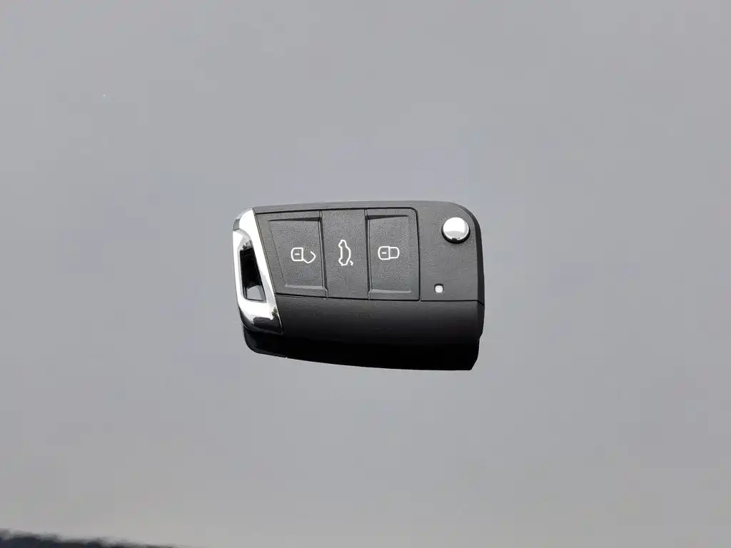Volkswagen Lavida — миниатюра 19