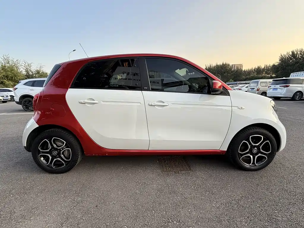 smart Smart Forfour — миниатюра 8