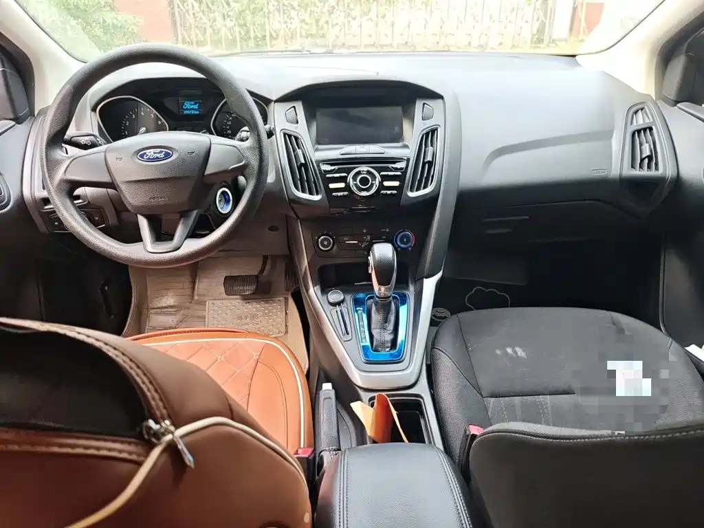 Ford Focus — миниатюра 5