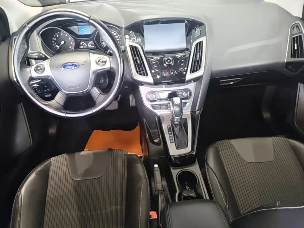 Ford Focus — миниатюра 10