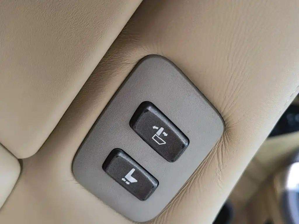 Toyota Prado (Import) — миниатюра 31