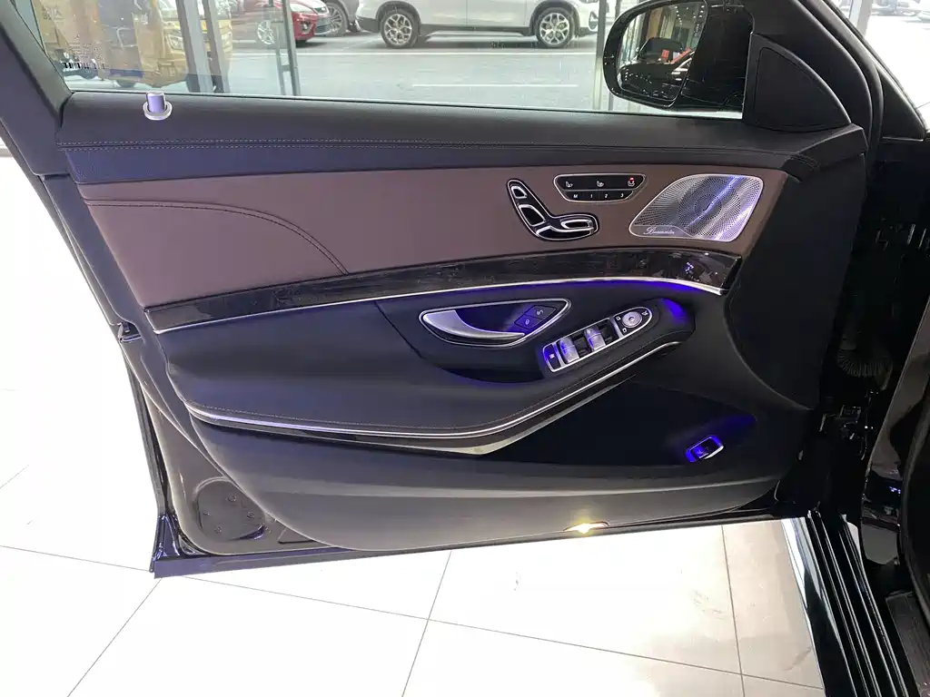 MERCEDES-BENZ S CLASS