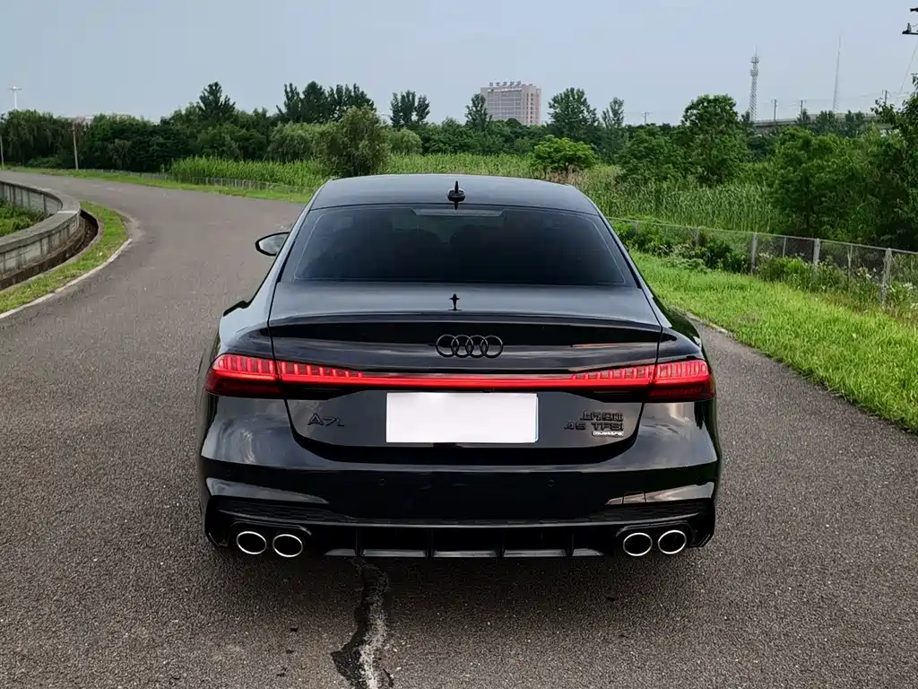 Audi A7L — миниатюра 17