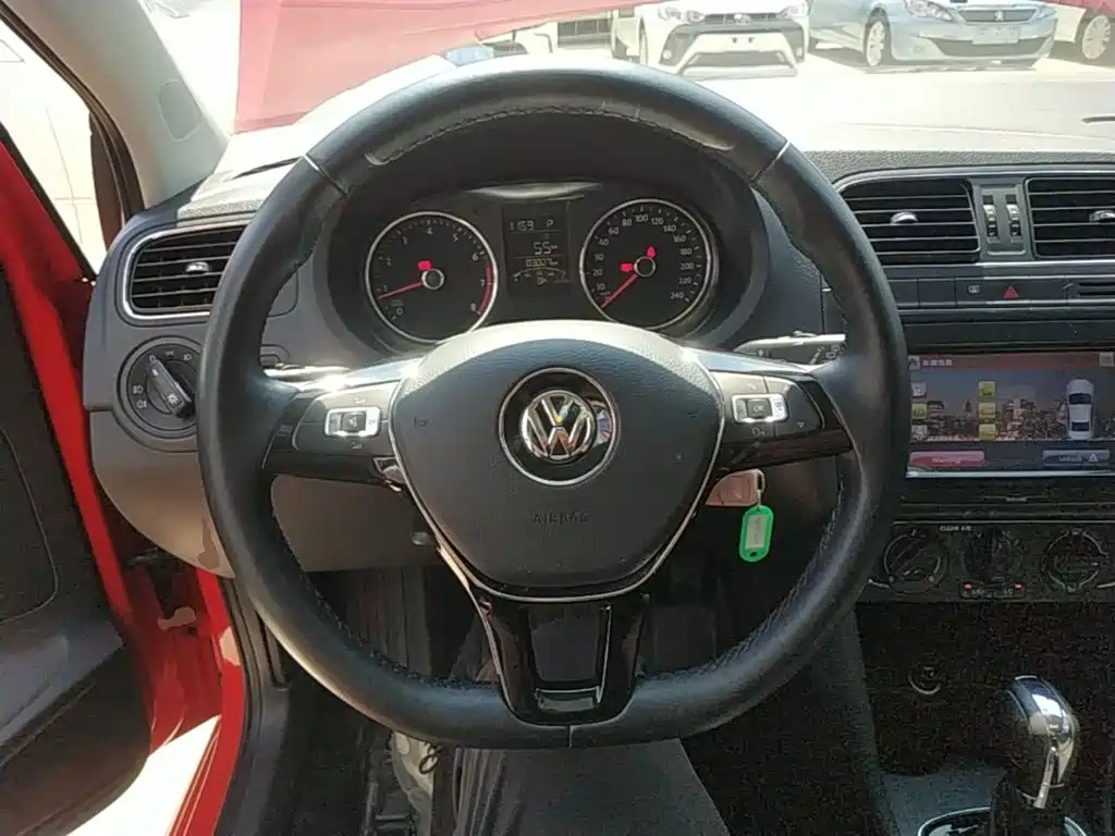 Volkswagen Polo — миниатюра 11