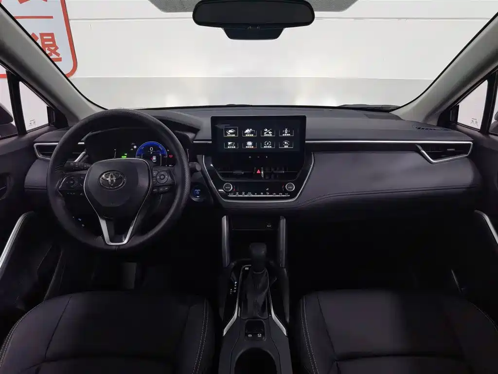 Toyota Frontlander 2023 2.0L Lead