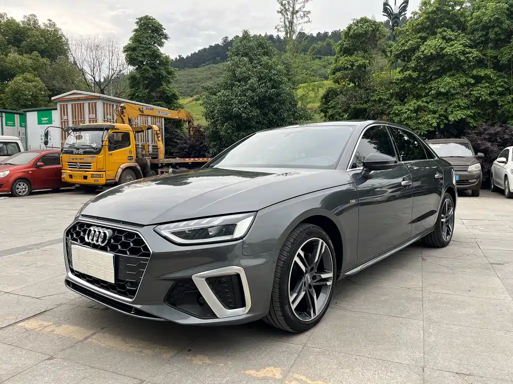 Audi A4L 2021