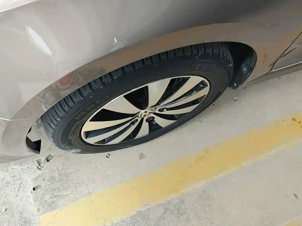 Volkswagen Sagitar — миниатюра 23