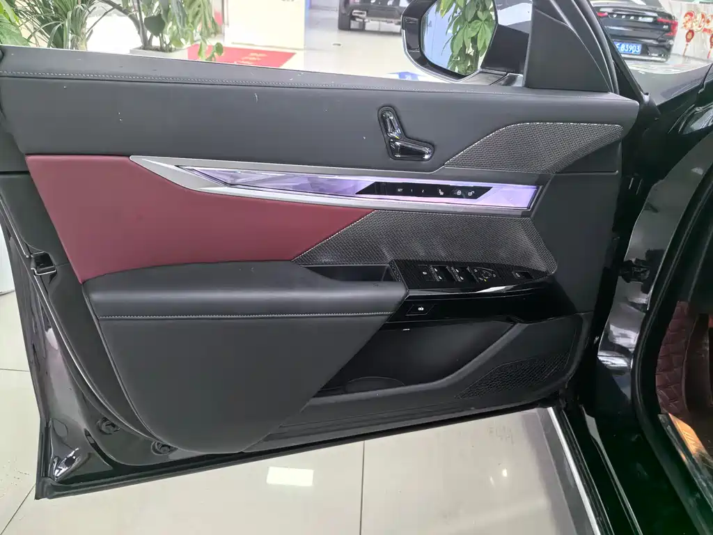 BMW 7 Series 7 2023 735Li M Sport
