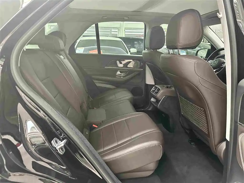 Mercedes-Benz GLE (Import) — миниатюра 15