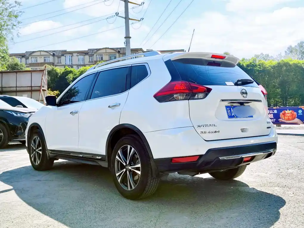 Nissan X-Trail — миниатюра 6