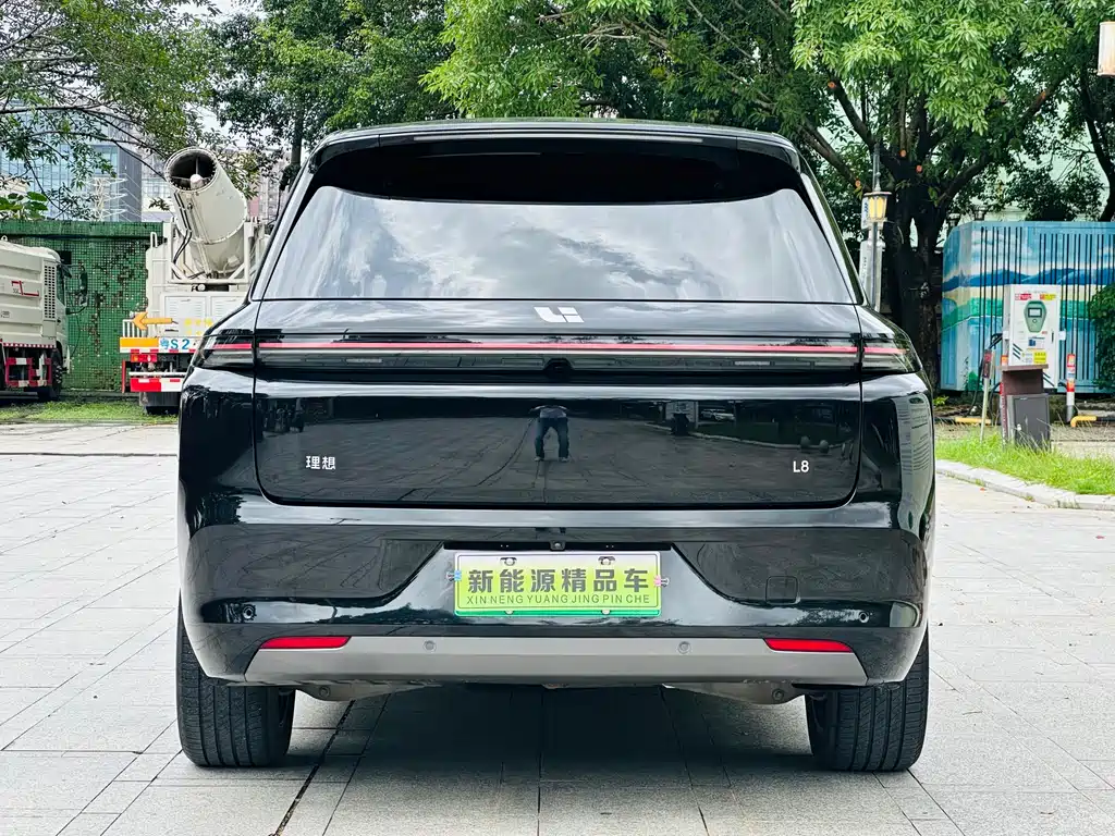 Li Auto L8 2023 Air