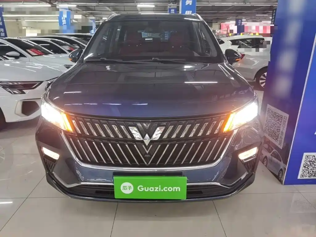 Wuling Jiachen — миниатюра 3