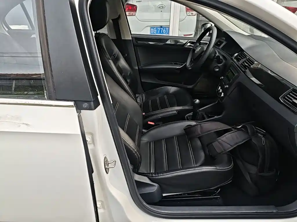 Volkswagen Santana — миниатюра 25