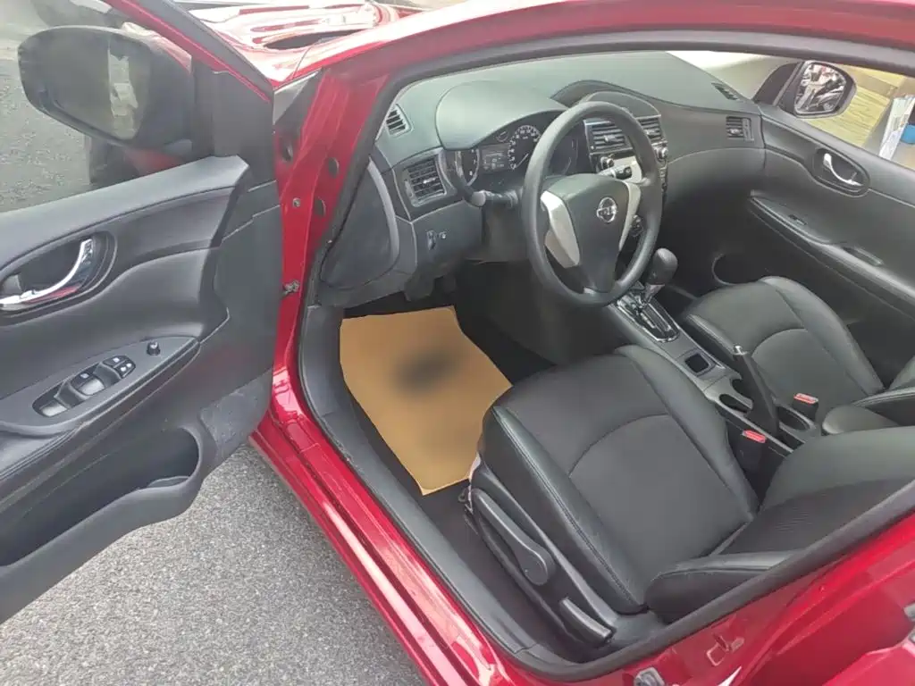 Nissan Tiida — миниатюра 16