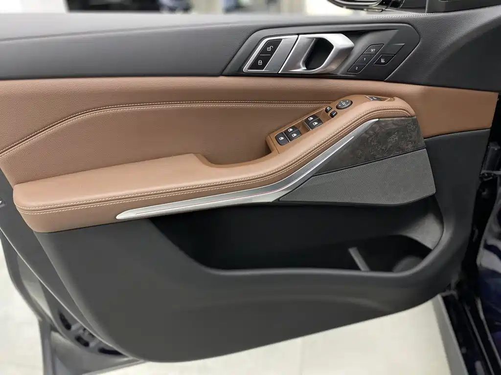 BMW X5 (Import) — миниатюра 15
