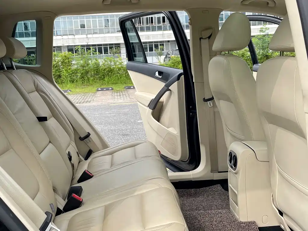 Volkswagen Tiguan — миниатюра 8