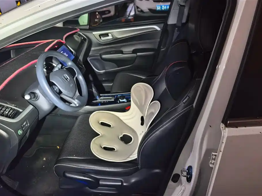 Honda Jade 2017 1.8L AT 5 мест