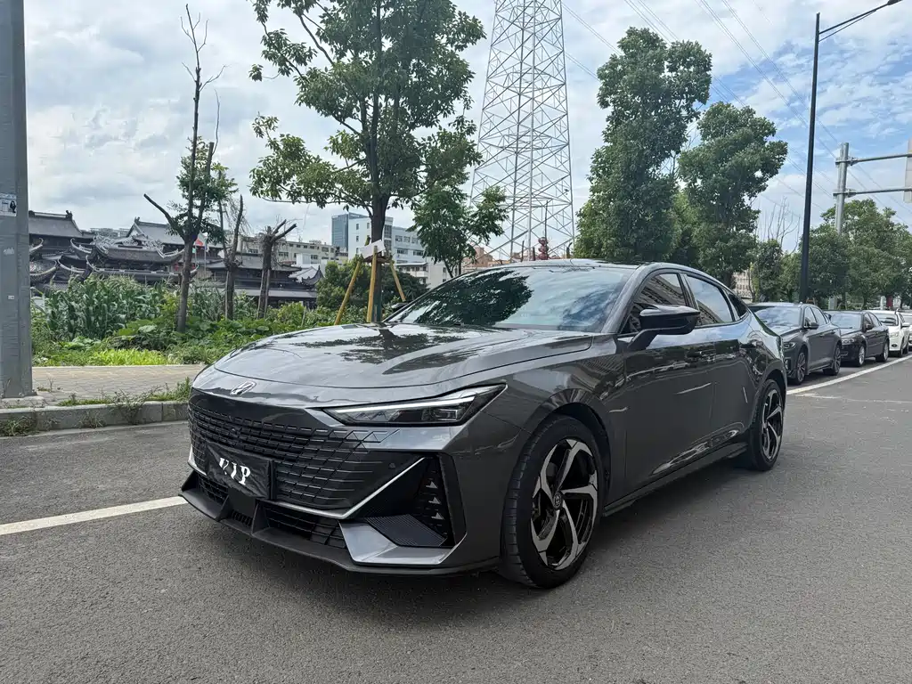 2022 Changan UNI-V - zdjęcie 1 z 10