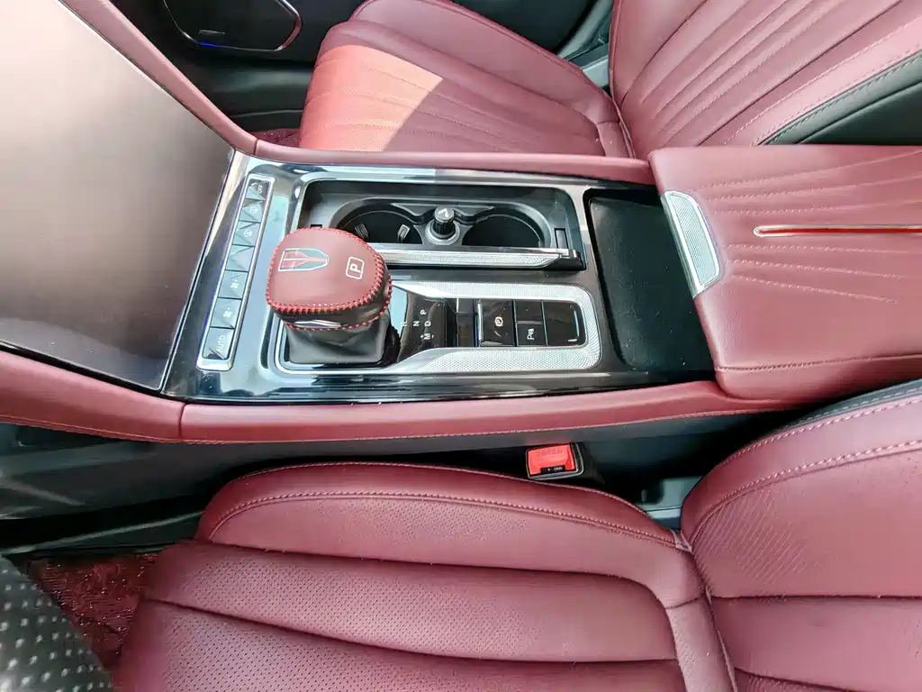 Hongqi Hongqi H5 — миниатюра 8