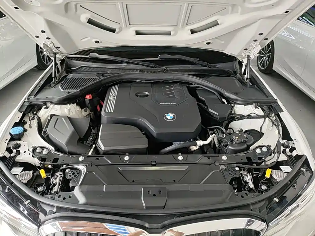BMW 3 Series — миниатюра 20