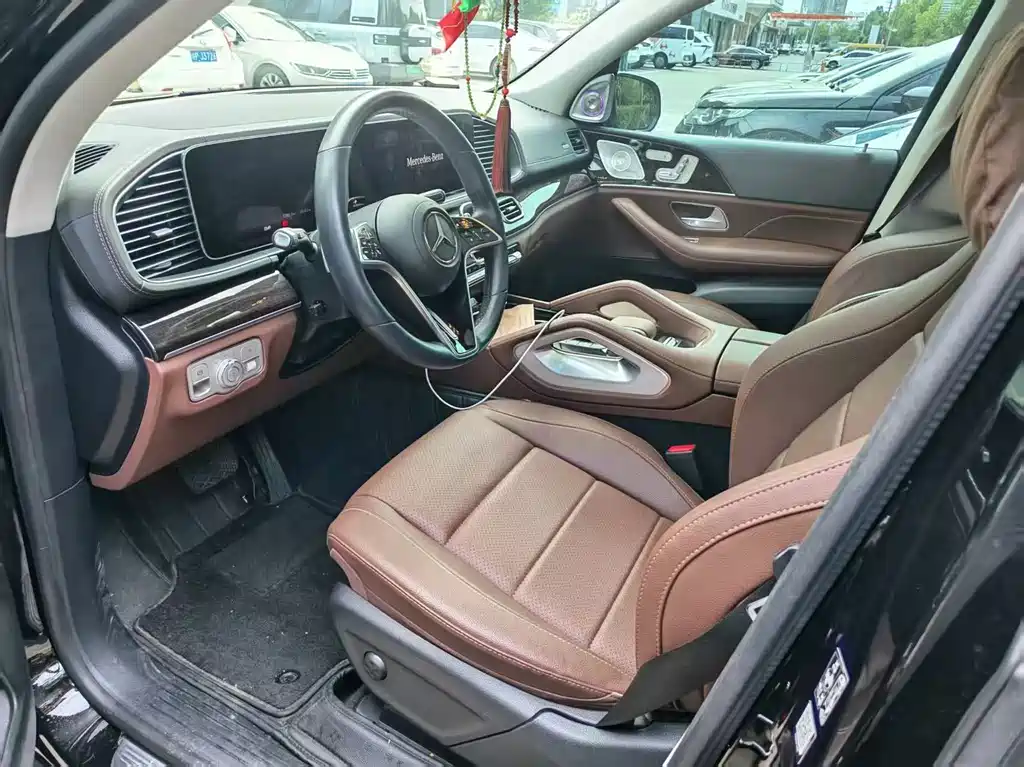 Mercedes-Benz GLE (Import) — миниатюра 4