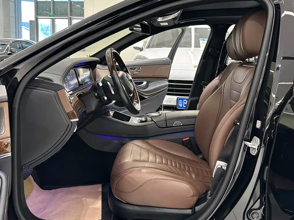 Mercedes-Benz S-Class — миниатюра 7