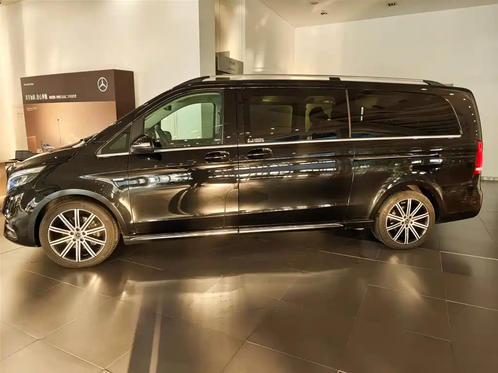 MERCEDES-BENZ V CLASS